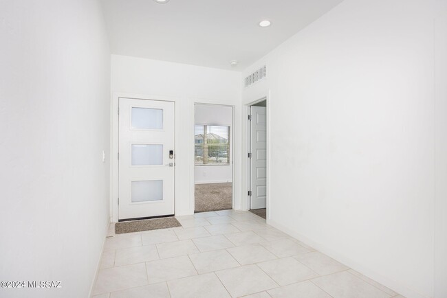 Building Photo - 12490 W Gini Ln