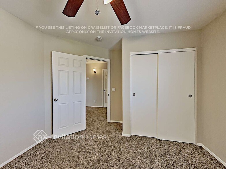 Building Photo - 30546 N Honeysuckle Dr
