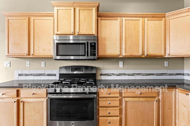Building Photo - 1510 W Cactus St