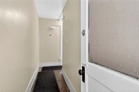 Building Photo - 607 N Cayuga St