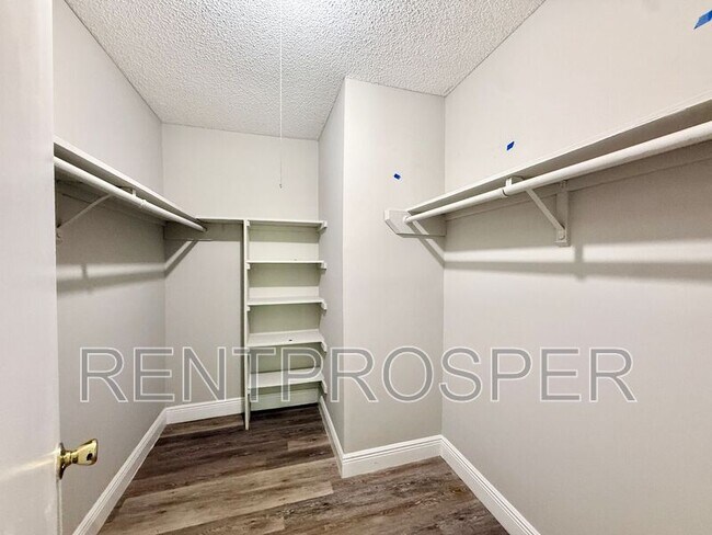 Building Photo - 4111 S Semoran Blvd