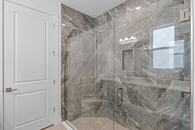 Building Photo - 1465 Stonecliff Dr