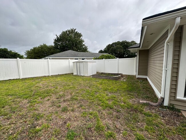 Building Photo - Beautiful 3Bed 2Bath in Hunters Ridge!