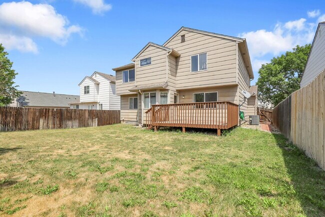 Building Photo - $2,650.00 - 4 Bedrooms, 2.5 Bathrooms, Sin...