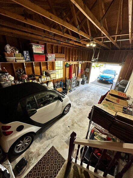 Garage - 143 Oak Park Dr
