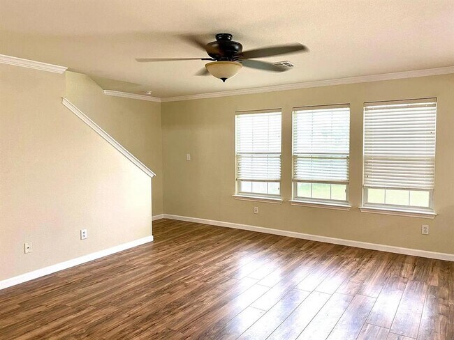 Building Photo - 731 Abundance Ln