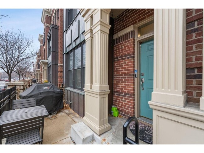 Building Photo - 1008 Portland Ave