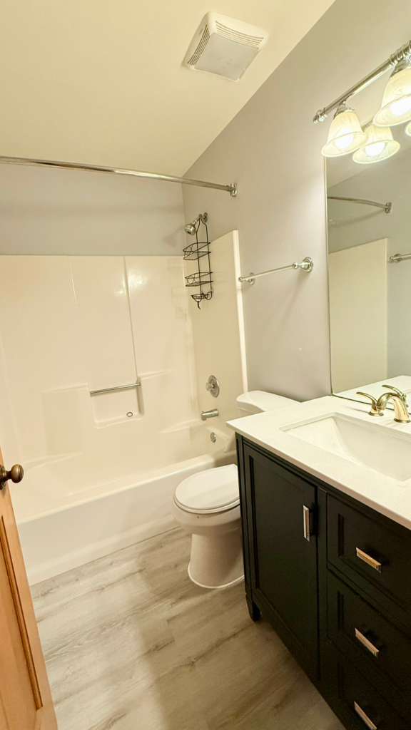 Building Photo - 2071 Madison Ave