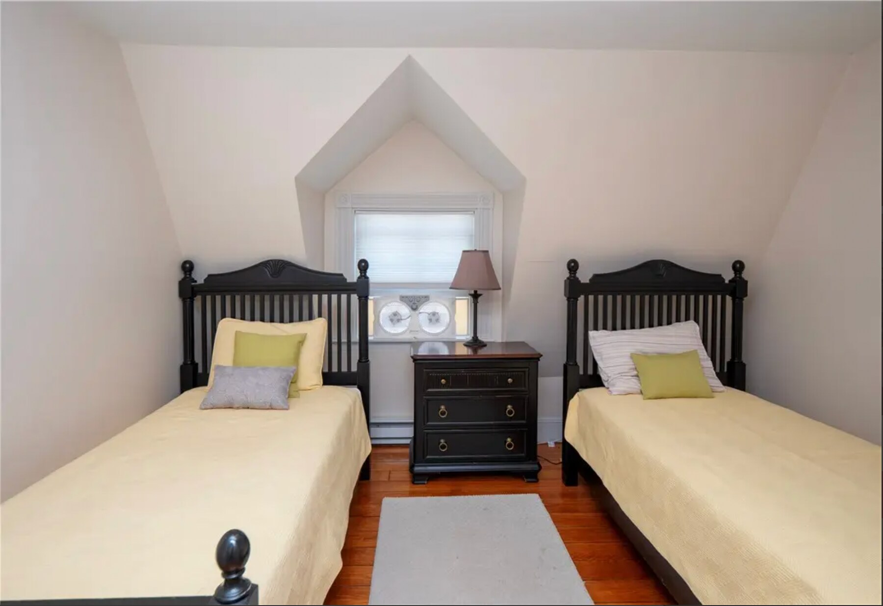 Building Photo - 17 Lincoln St