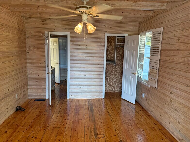 Master bedroom, bath on left, closet on right - 86 Yonah Vw