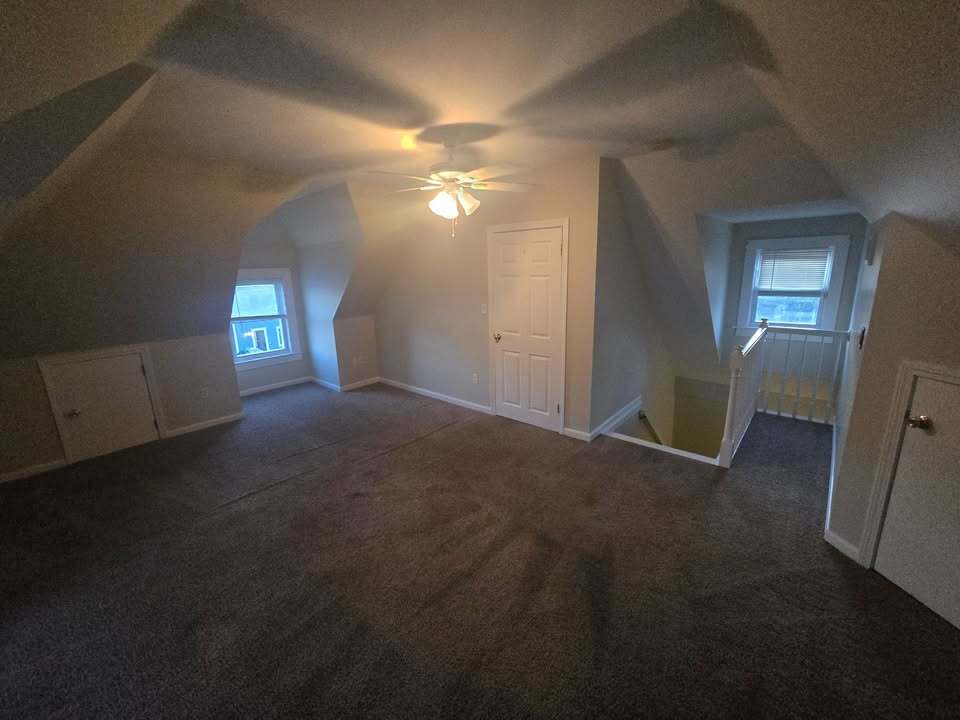 Building Photo - 625 County St