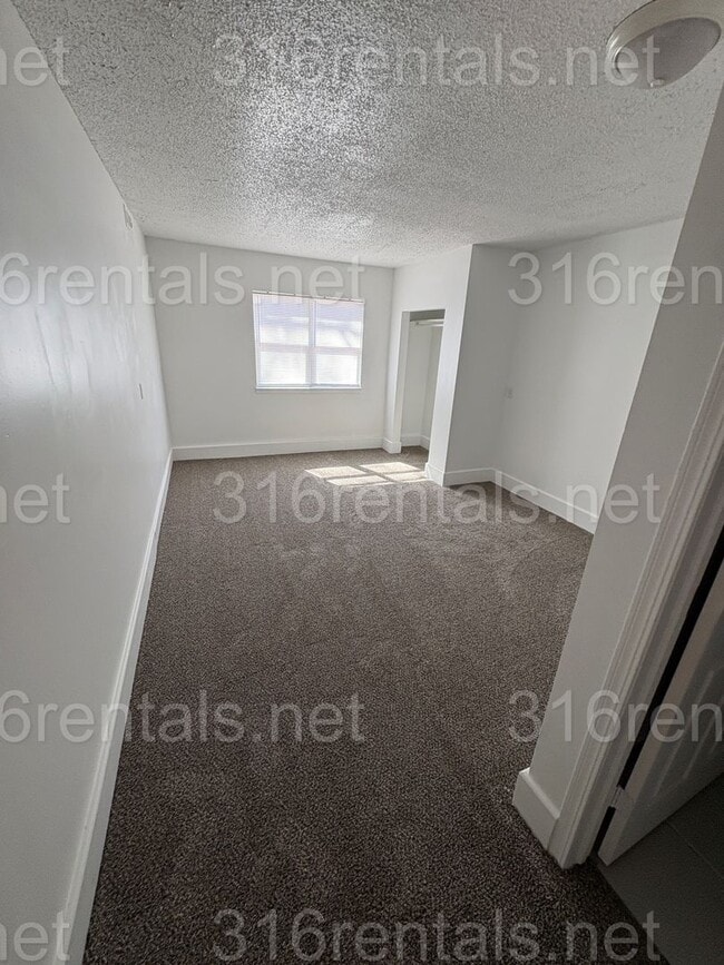 Building Photo - 6446 Mabel St