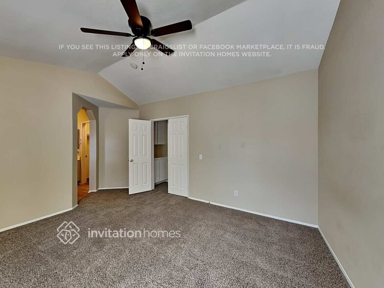 Building Photo - 24623 Leafwood Dr