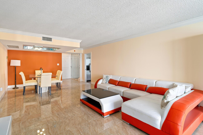 Building Photo - 5380 N Ocean Dr