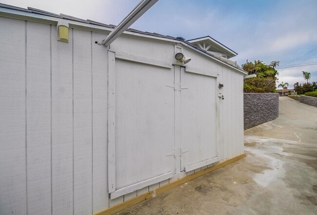 Building Photo - Beautiful house in heart of Point Loma