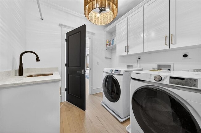 Building Photo - 1812 Wellbourne Dr NE