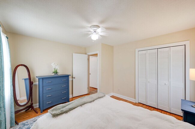 Building Photo - 2508 Canal Dr NW