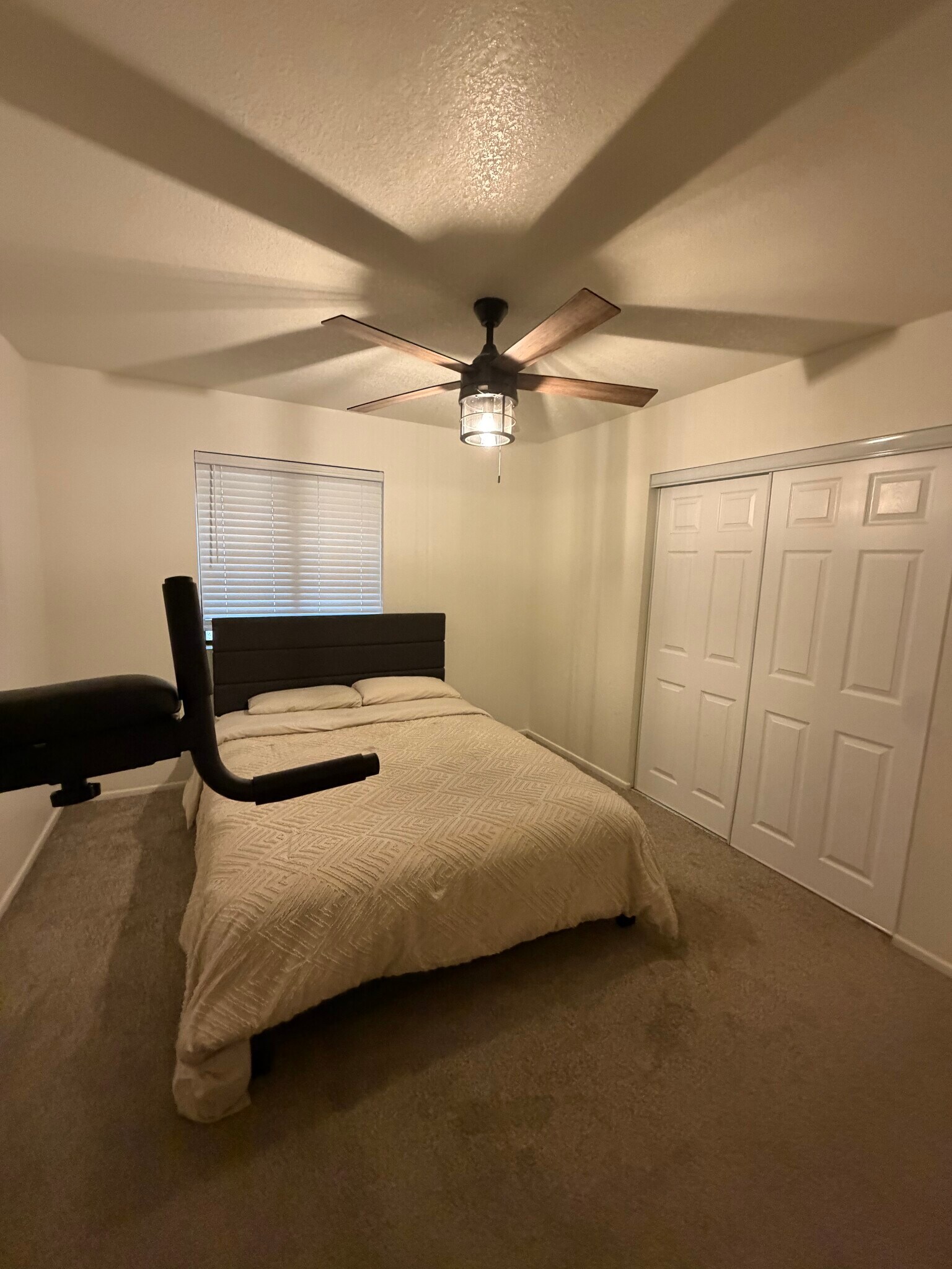 Building Photo - 729 W 37th St