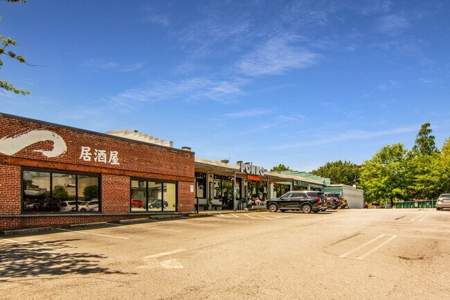 Building Photo - 2596 Dawn Dr