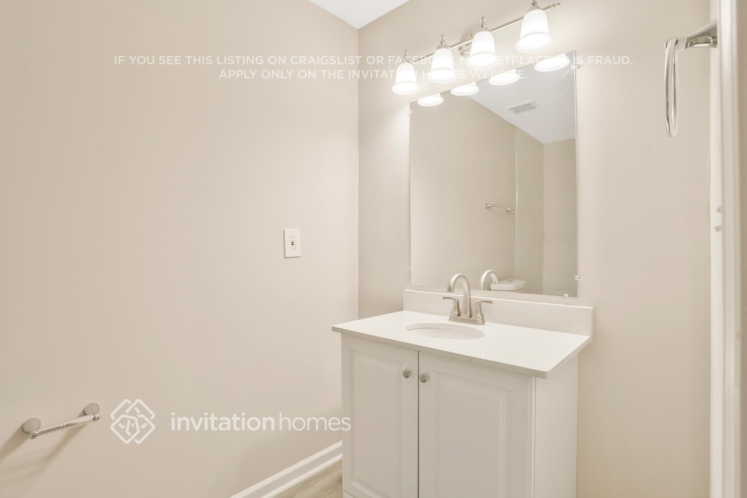 Building Photo - 1100 Grace St SW