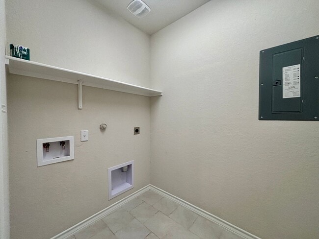 Building Photo - 5-Bedroom Home with Solar, Water Softener ...