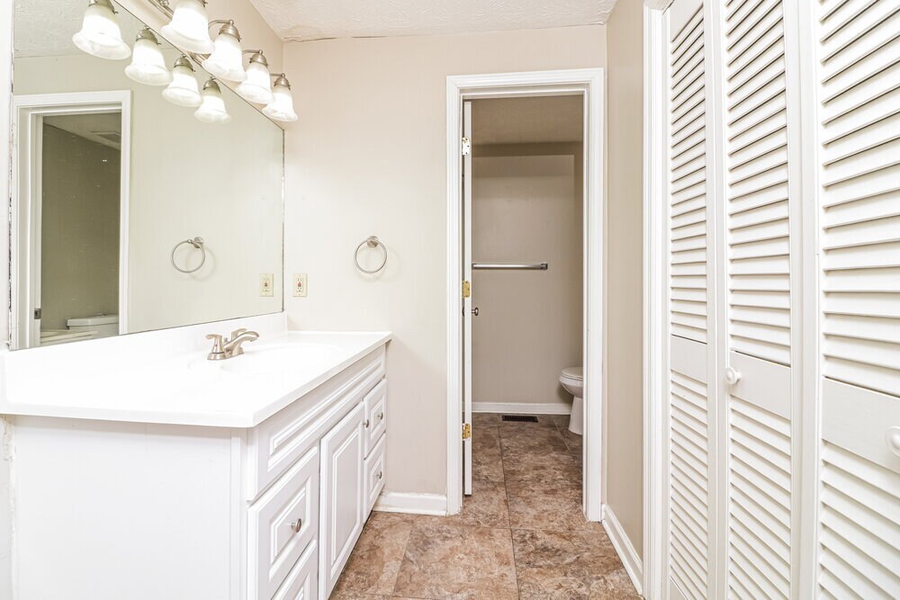 Building Photo - 4035 N Quail Dr