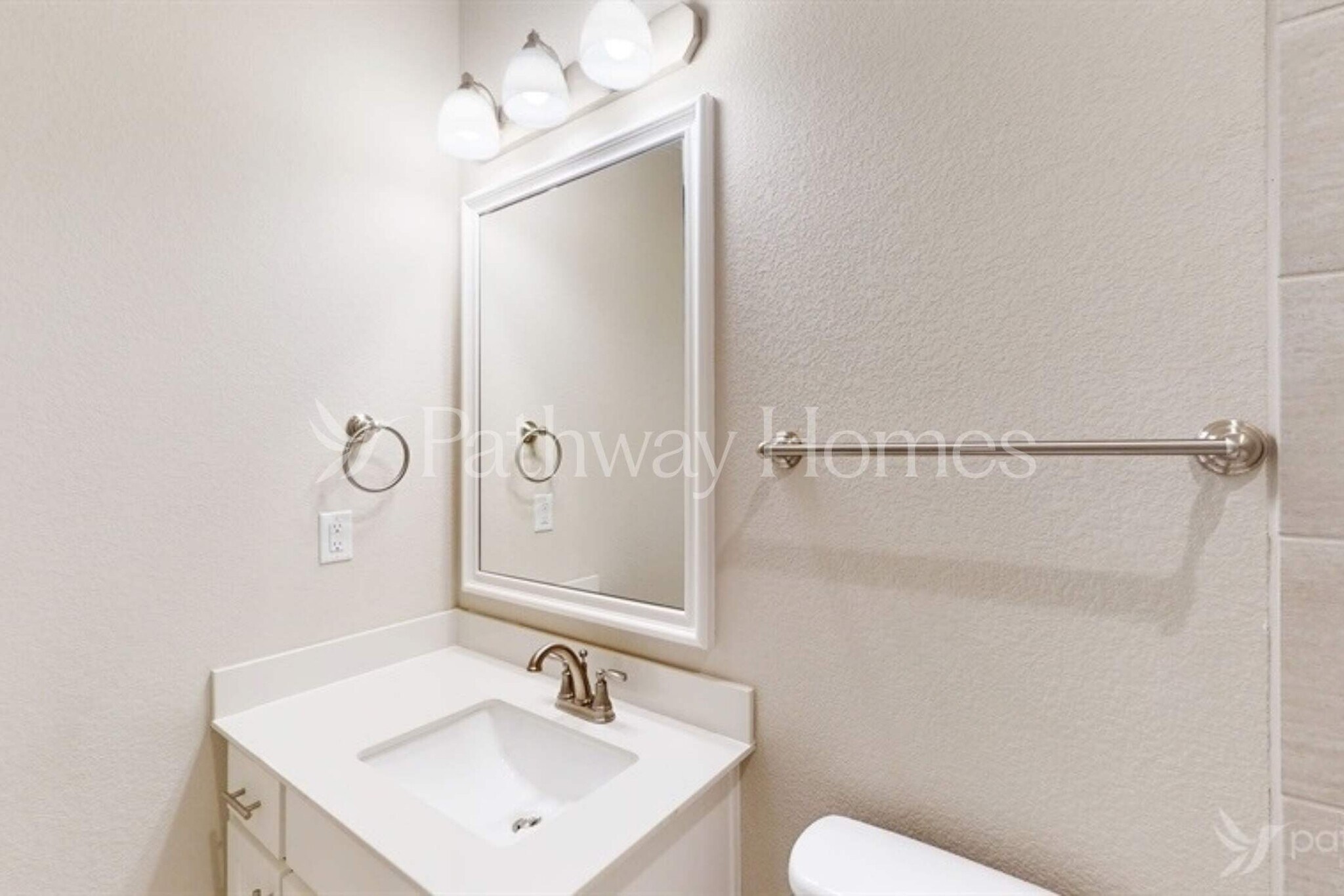 Building Photo - 112 Trail Dr