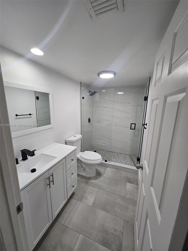 Building Photo - 3500 Whitehall Dr