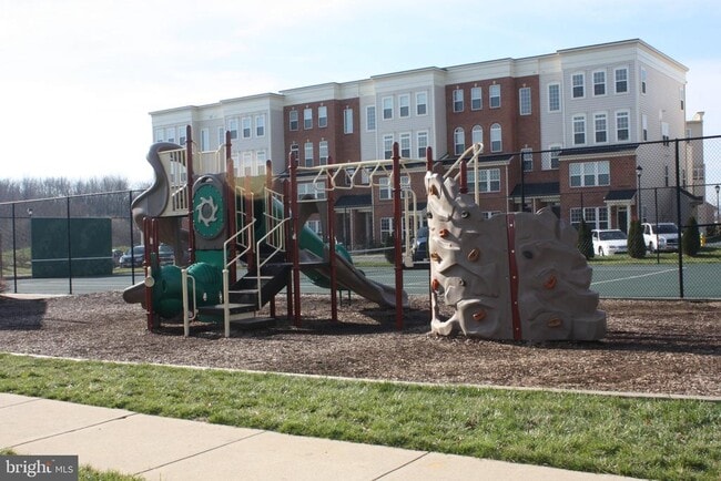 Building Photo - 1808 Monocacy View Cir