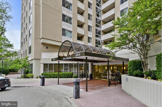 Building Photo - 4601 N Park Ave