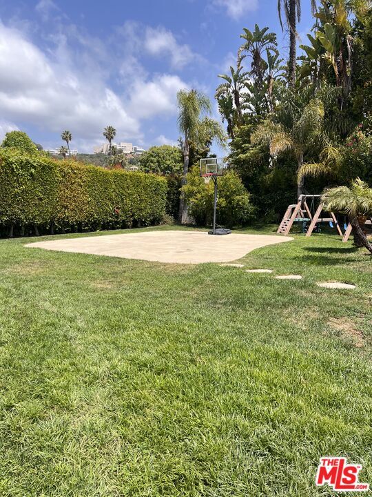 Building Photo - 114 S Layton Dr