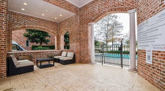 Building Photo - 15623 Broad St