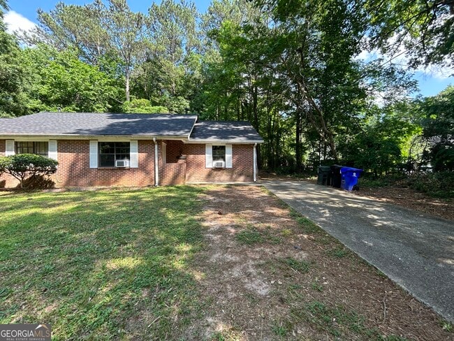 Primary Photo - 105 Meadowbrook Ct