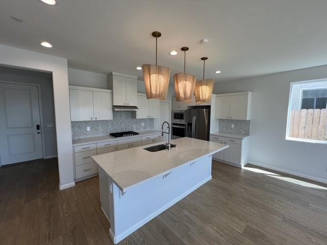 Building Photo - 1229 Traverse Dr S