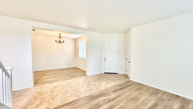 Building Photo - Beautifully Maintained & Spacious Two-Story Home in the Privately-gated Belleza Community of San ...