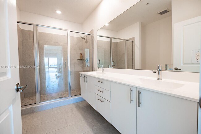 Building Photo - 8001 NW 41st St