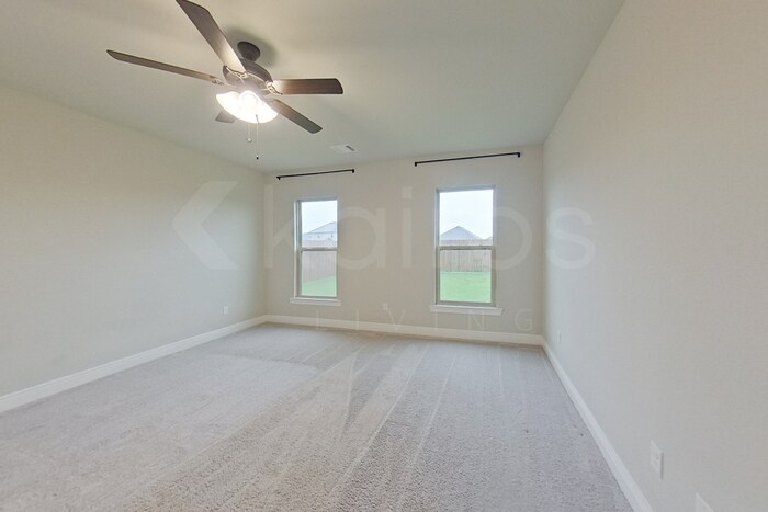 Building Photo - 3212 Rosehill Dr