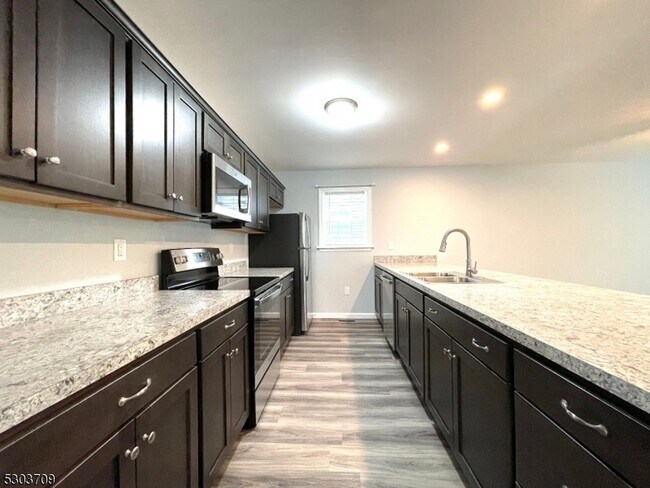 Building Photo - 12 Ryerson Rd