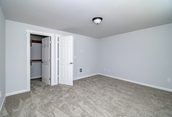 Building Photo - 5823 186th Ave Ct E