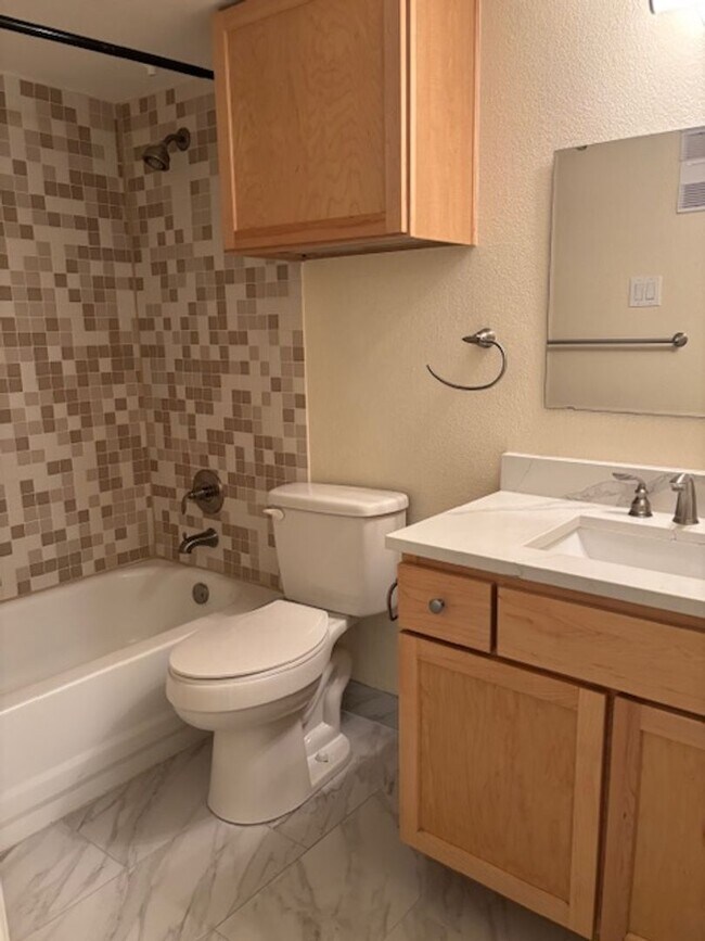 Primary Photo - Condo in South Austin near Downtown
