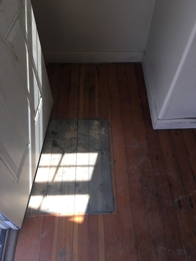 Building Photo - VOGT-120 West Pacheco