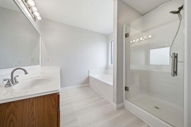 Building Photo - 15330 Geral Ln