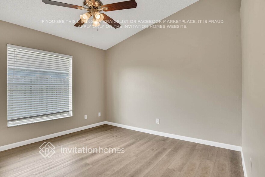 Building Photo - 13507 Glasser Ave