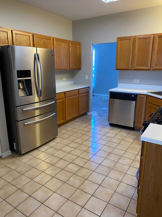 Kitchen - 39761 N Tee Side Ct