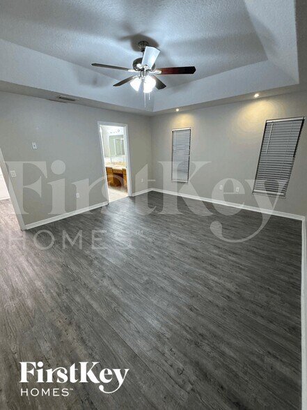 Building Photo - 839 Mendoza Dr