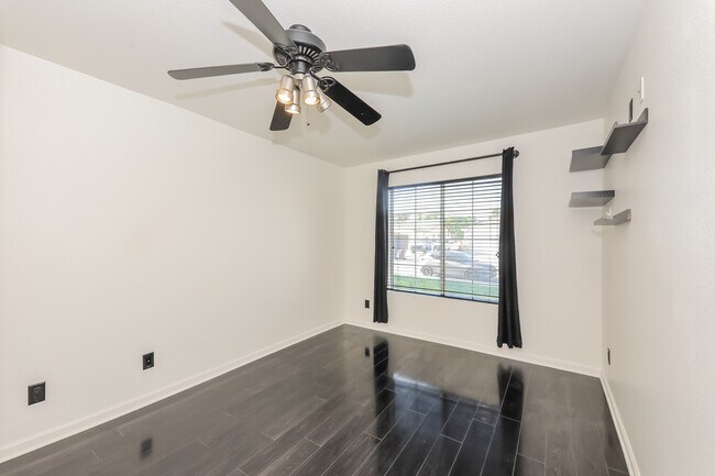 Building Photo - 26831 Rancho Serena St