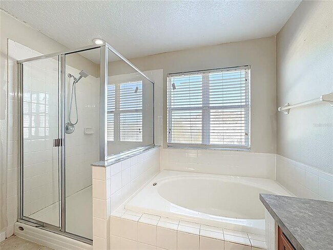 Building Photo - 9551 Bennington Chase Dr