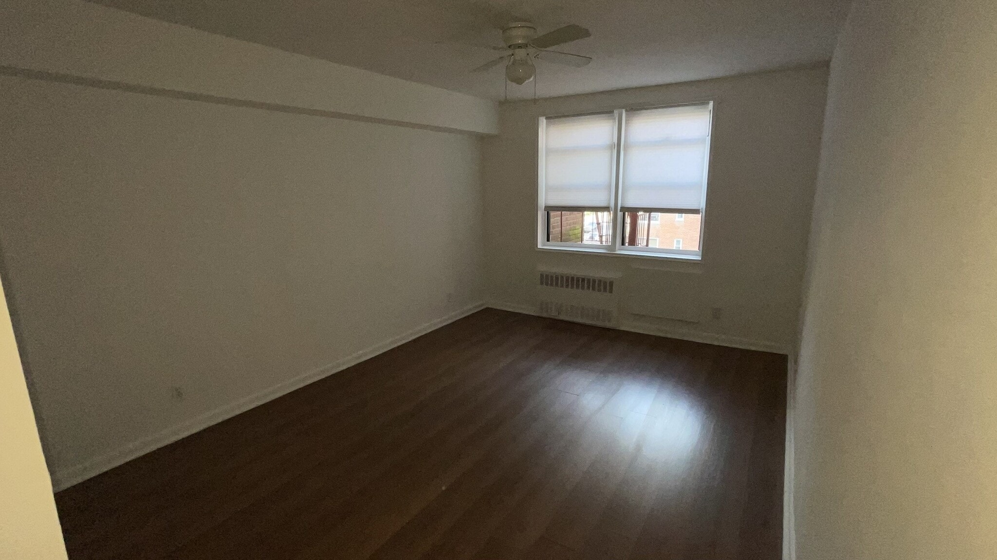 Building Photo - 3 Sadore Ln