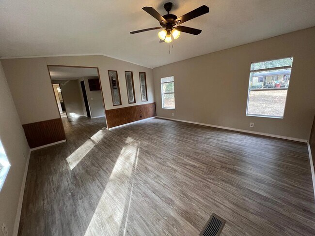 Building Photo - 4080 Raven St