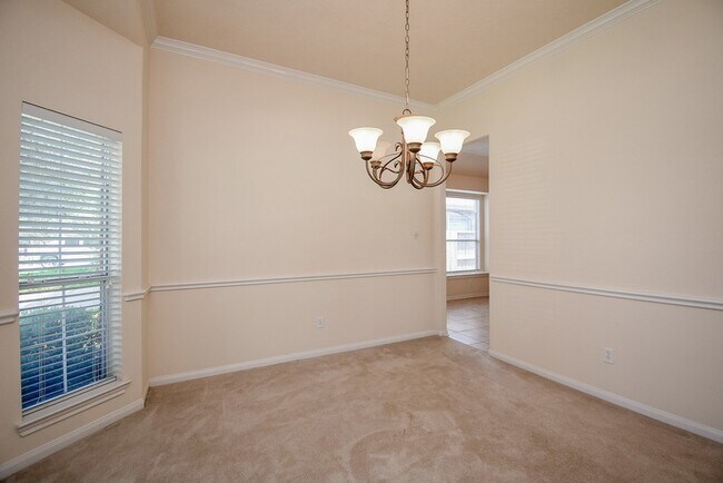 Building Photo - 10727 Gilford Crest Dr